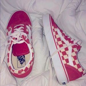 Old School Checkered Suede Lace-Up Vans